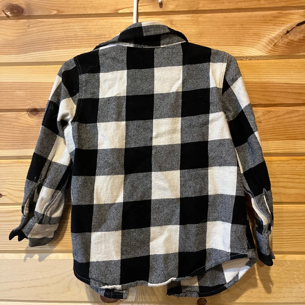 Button ups - Picture 2 of 4